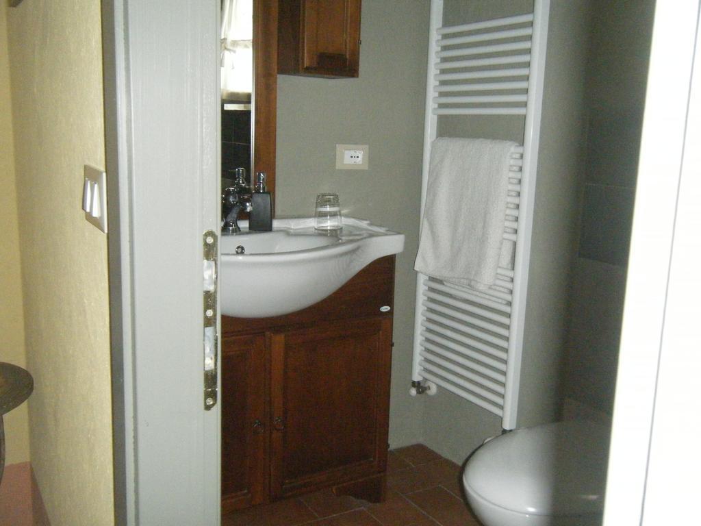 B&B Il Salice Veruno Phòng bức ảnh